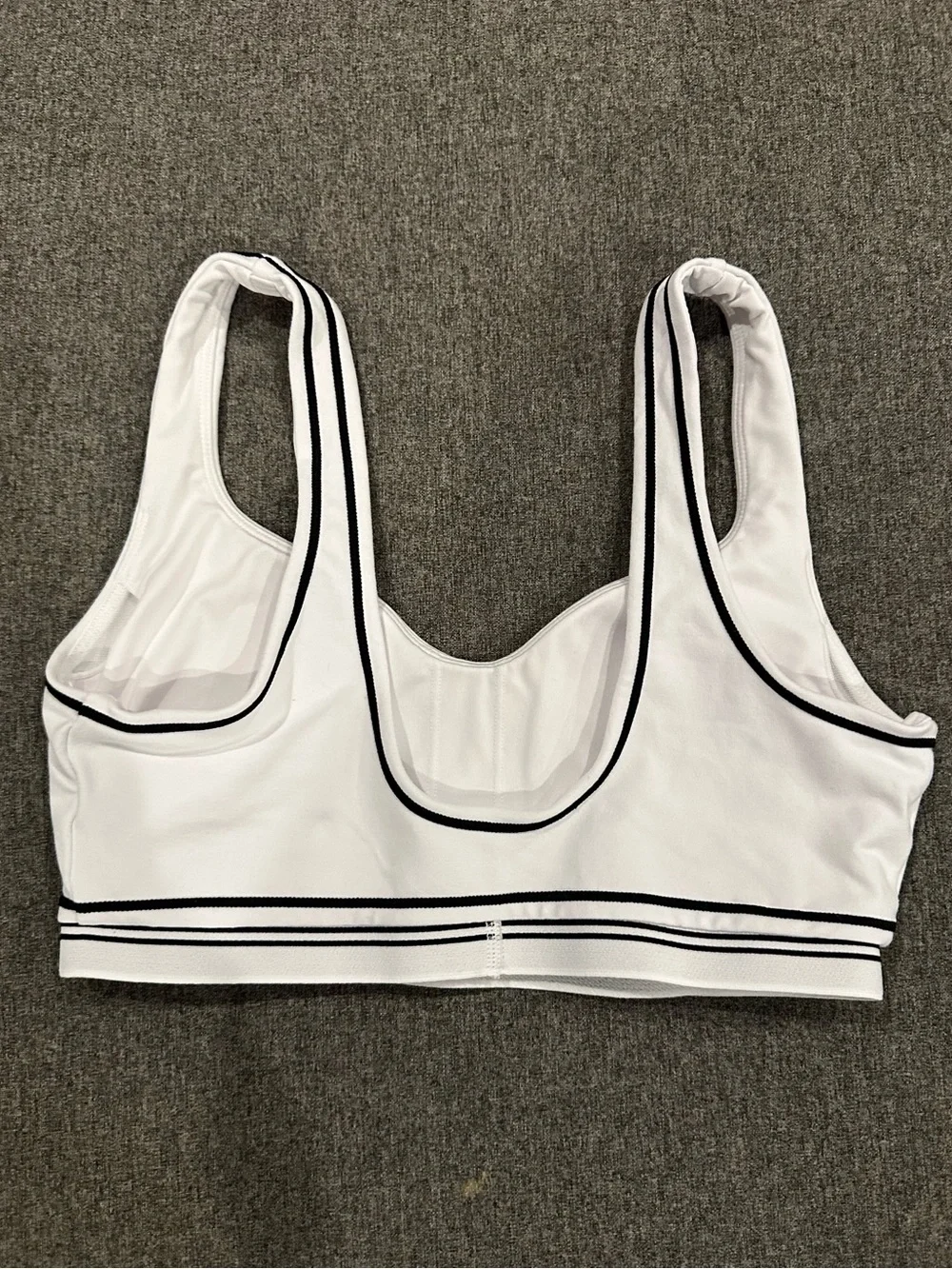 ALO Yoga Airbrush Heart Throb Sports Bra Size Small